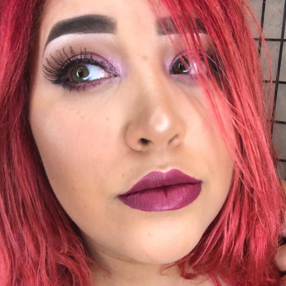 Meet your Posher, Caitlin